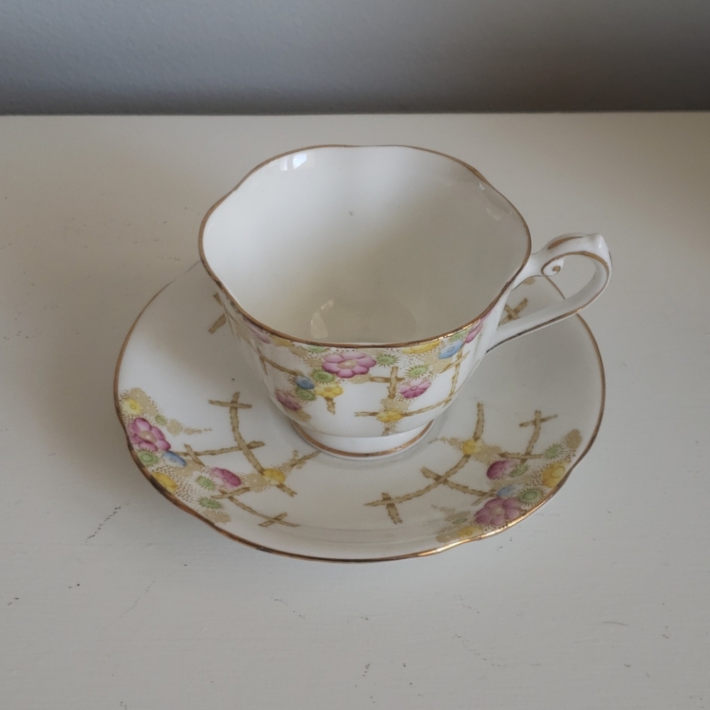 Royal Standard Fine Bone China, England